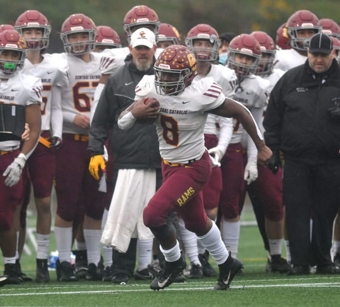 Central-Catholic.Tualatin.6A-football-final.Taylor-Balkom.43